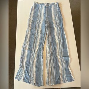 3/$15 🌺 NWT petal dew pants